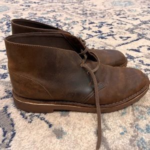 Clarks men’s brown leather shoes 10 chukka boots